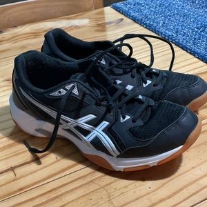 Asics Court Shoes